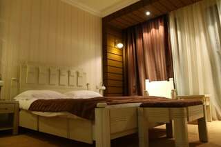 Гостевой дом Anette Resort Covaci Улучшенный двухместный номер с 1 кроватью-4